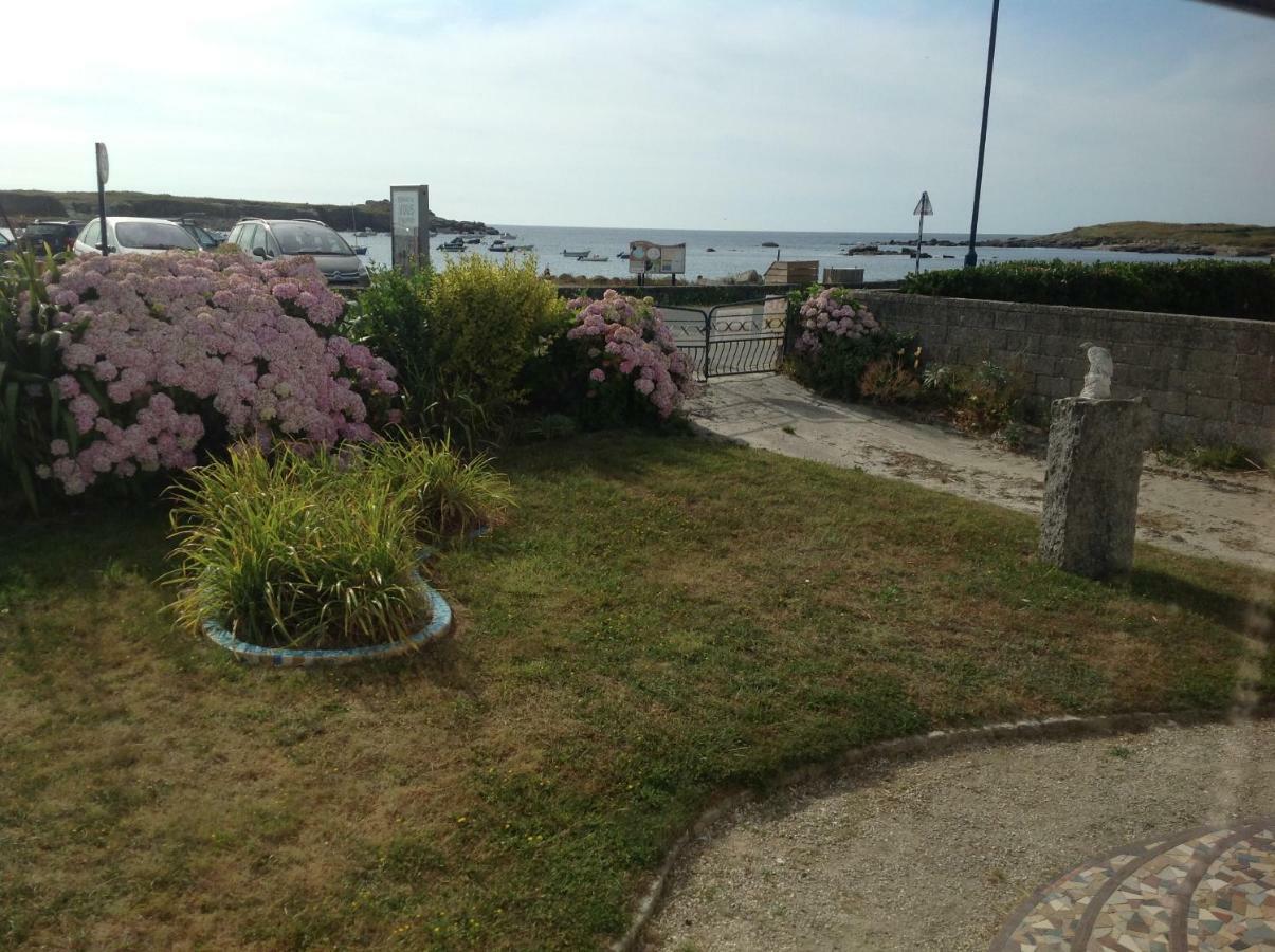 Au Bord Du Chenal Villa Porspoder Exterior photo